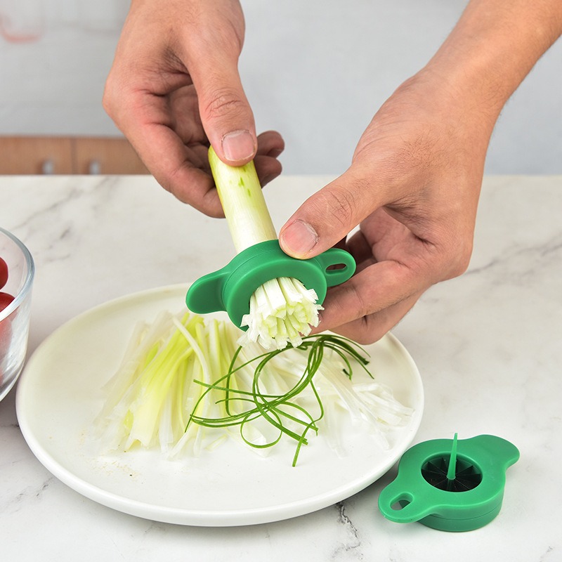 Kitchen Gadgets Wirecutter - Tagliacipolle a Fiore di Prugna in